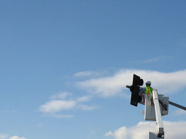 [Traffic Light Repair]